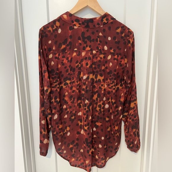 Anthropologie Cloth & Stone: Button-Down Blouse: Size Small - Picture 3 of 6